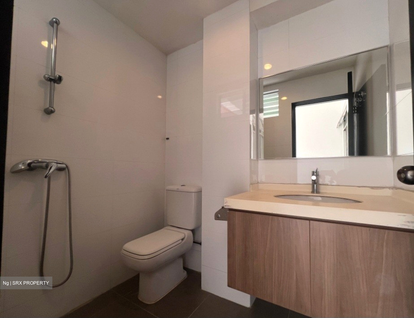 Watten Estate Condominium (D11), Condominium #557242811